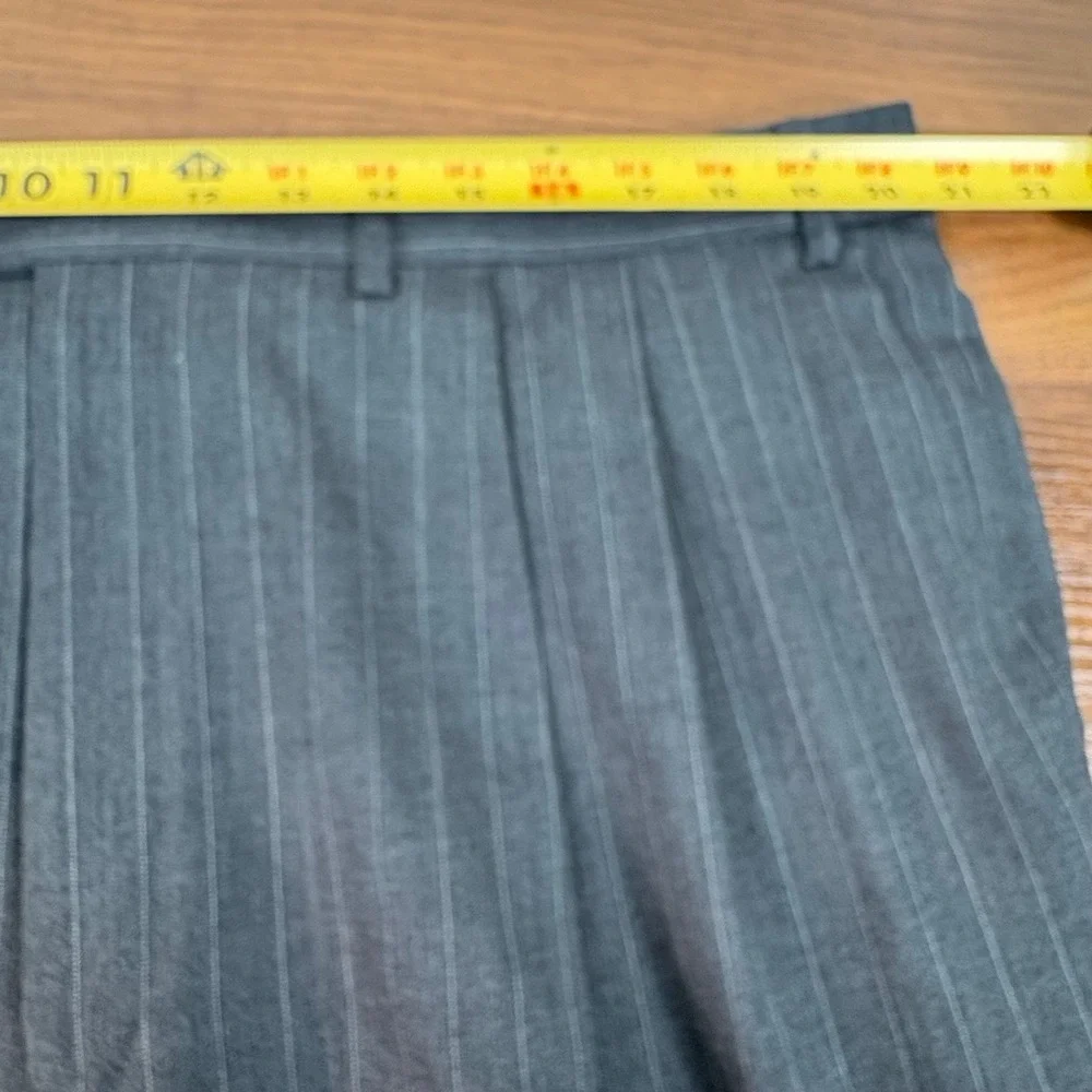 Chaps Mens Gray Pinstripe 100% Wool 2-Piece Suit 48L Jacket 41x30 Pleated‎ Pants